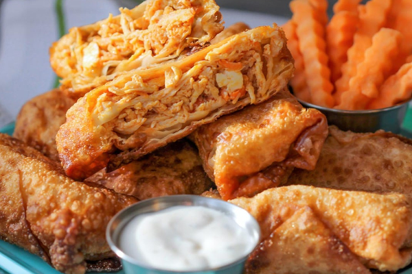 ஹோட்டலில் ஸ்டைலில் சிக்கன் ரோல்.... வீட்டிலேயே செய்வது எப்படி? | Chicken Rolls Recipe