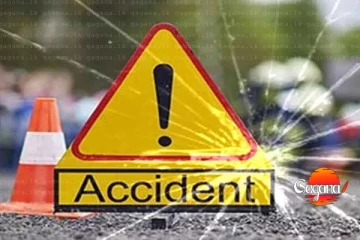 තවත් බිහිසුණු අනතුරක් බස් රථය මාර්ගයෙන් ඉවතට පැන ගසක ගැටිලා - 7ට තුවාල