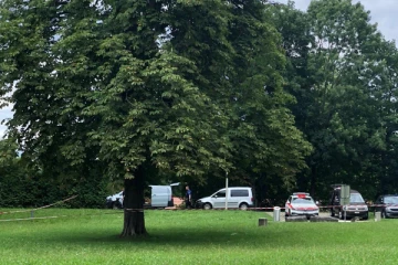 சுவிஸ் பள்ளி வளாகத்தில் ரத்த காயங்களுடன் மீட்கப்பட்ட இளைஞர்: விசாரணையில் மிரண்டு போன அதிகாரிகள்