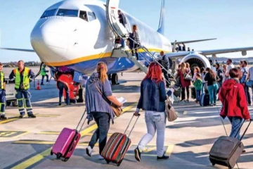 நாட்டைவிட்டு வெளியேறும் இலங்கையர்களின் எண்ணிக்கை அதிகரிப்பு