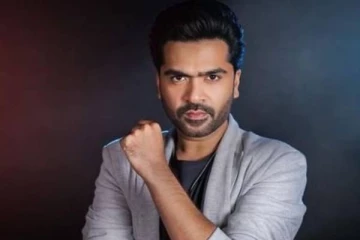 உடல்எடை எல்லாம் குறைத்து ஆளே மாறியுள்ள நடிகர் சிம்பு சொத்து மதிப்பு எவ்வளவு தெரியுமா?