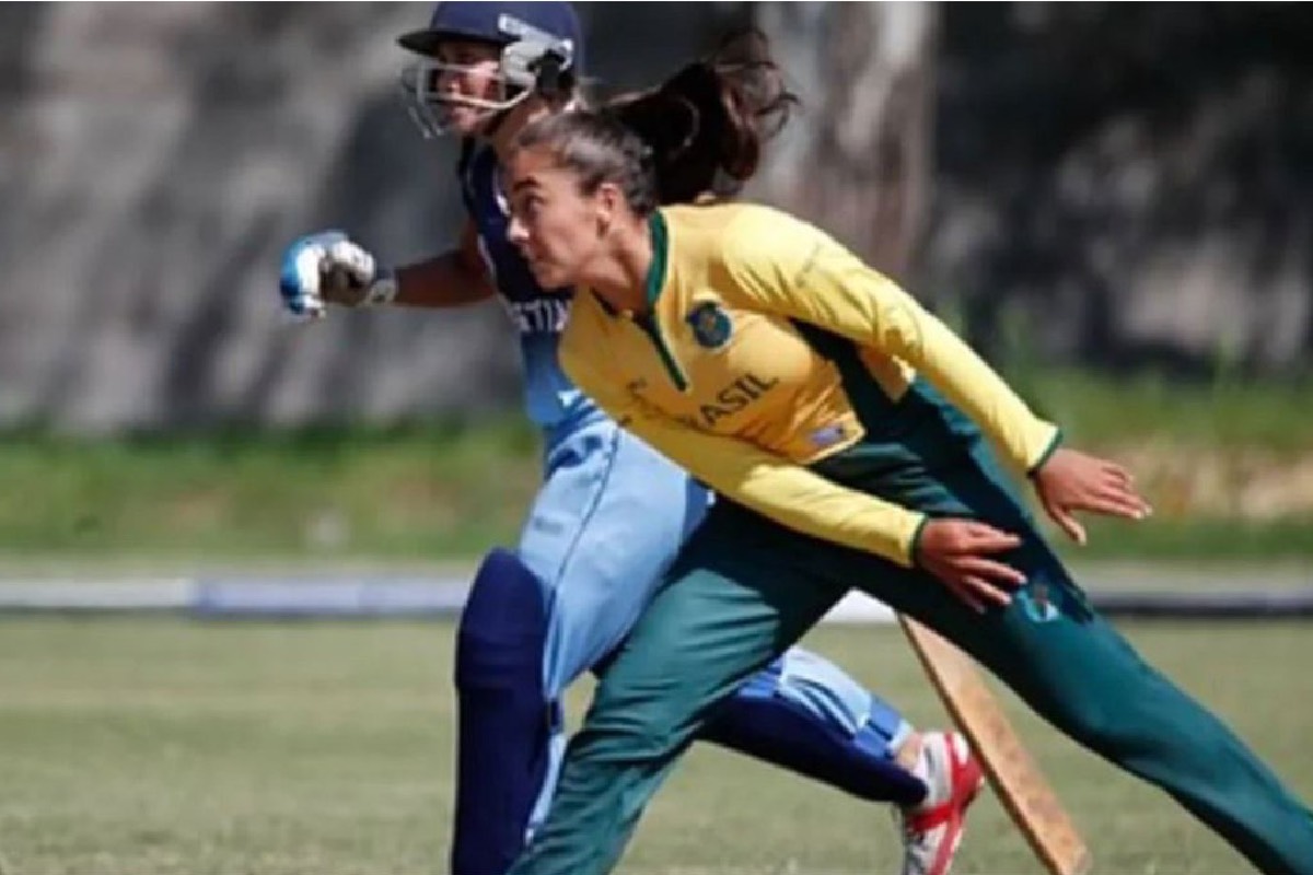 203 ஓட்டங்கள் இலக்கு,13 ஓட்டங்களுக்கு சுருண்ட எதிரணி: 9 விக்கெட்டுகளை வீழ்த்தி பிரேசில் வீராங்கனை சாதனை | Brazil Circketer Laura Cardoso 9 Wicket Haul