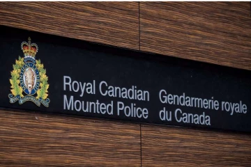 ஸ்காப்ரோ கத்தி குத்து தாக்குதலில் 2 பேர் காயம்