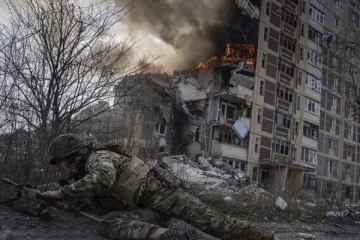 உக்ரைனில் சுவிஸ் தயாரிப்பான போர் வாகனங்கள் நிற்கும் புகைப்படம்: சர்ச்சையை உருவாக்கியுள்ள விடயம்