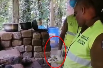 பாடசாலை மாணவர்களிடம் துப்பாக்கி ரவைகள் ; பொலிஸார் , இராணுவம் வரவழைப்பு