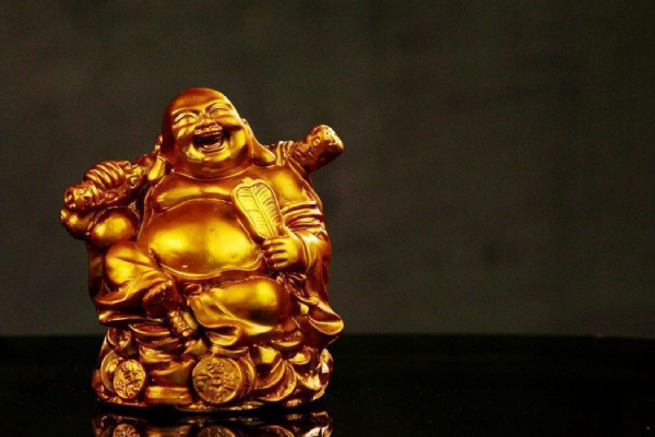 வீடுகளில் குபேர சிலையை வைப்பது நல்லதா? கெட்டதா? | Can We Keep Laughing Budhdha At Home At Tamil