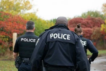 ரொறன்ரோவில் கத்திக்குத்து: நபர் ஒருவர் ஆபத்தான நிலையில் வைத்தியசாலையில் அனுமதி!