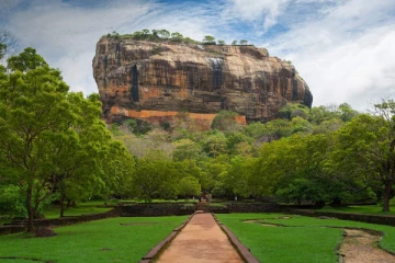 சிகிரியாவை சீரமைக்க கைக்கொடுக்கும் யுனெஸ்கோ!