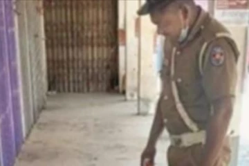 யாழில் தமிழ் பொலிஸ் அதிகாரி ஒருவரின் மனிதநேயமிக்க செயற்பாடு!