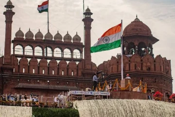 சுதந்திர தினத்தன்று செங்கோட்டையில் கொடி ஏற்றாத இரண்டு முக்கியமான இந்திய பிரதமர்கள்