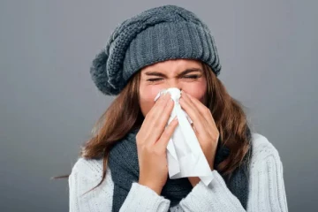 Omicron பரவலைத் தொடர்ந்து உருவாகியுள்ள புதிய கொரோனா அறிகுறிகள் என்னென்ன?