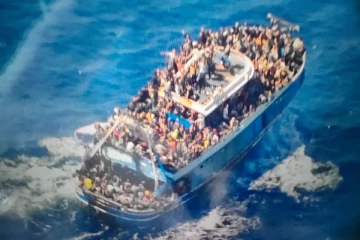 ஏதிலிகள் படகுகள் விபத்துக்குள்ளாகியதில் 11 பேர் பலி; 64 பேர் மாயம்