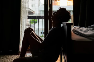 ஆபாச படம் பார்த்தியா.. போலீஸ் போன்று மிரட்டி பண வசூல் - கடைசியில் ட்விஸ்ட்!