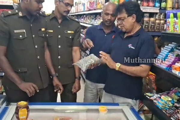 திருமலையில் அதிரடியான நடவடிக்கையில் ஈடுபட்ட அதிகாரிகள் | Trincomalee Health Raid Shop Action 2025