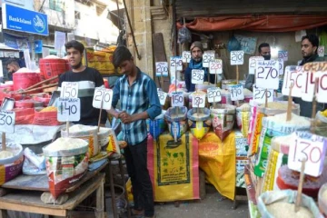 கடும் பொருளாதார நெருக்கடியில் பாகிஸ்தான் - ஒரு லீட்டர் பாலின் விலை எவ்வளவு தெரியுமா...