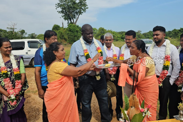 புதுக்குடியிருப்பில் திறந்து வைக்கப்பட்டுள்ள புதிய அணைக்கட்டு | New Dam Inaugurated In Batticaloa
