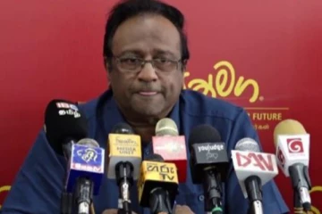 சட்டத்துறை மாணவன் தாக்கப்பட்ட விவகாரம்! உடனடியாகப் பணிநீக்கம் செய்யப்பட்ட பொலிஸ் அதிகாரிகள்