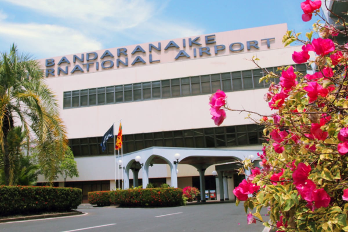 கட்டுநாயக்க விமான நிலையத்தில் கைதான வெளிநாட்டவர் | Passenger Arrested In Katunayake Airport