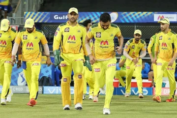 CSK தக்க வைக்கும் 4 வீரர்கள் யார்? டோனிக்கு பதிலாக யார் கேப்டன்? சைமன் டவுல் கணிப்பு