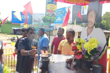 தியாக தீபம் திலீபனின் நினைவிடத்தில் உணர்வுபூர்வ அஞ்சலி(Photos)