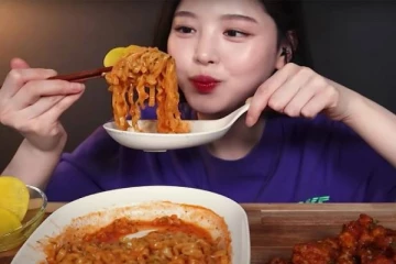 இந்த சுவையான உணவுகளை தொடர்ந்து சாப்பிட்டால் புற்றுநோய் செல்களை அதிகரிக்கும்! உஷார் மக்களே