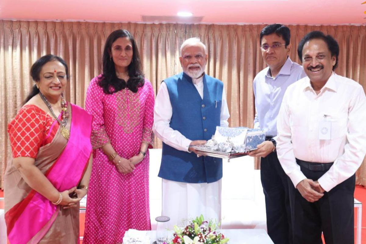 அனிருத் - காவ்யா மாறன் திருமணம்.. முதலமைச்சர் விஜய்க்கு அழைப்பிதழ் வழங்கிய கலாநிதி மாறன் | Anirudh Marriage Invitation To Cm Vijay