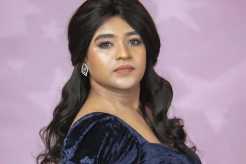 பெண்ணாக மாறிய பிரபல தொகுப்பாளர்.. அவரா இது? நம்பவே முடியலயே