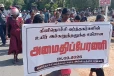 கவனயீர்ப்பு போராட்டத்தில் இறங்கிய கிளிநொச்சி நகர் மற்றும் கிளிநொச்சி சேவைச்சந்தை வர்த்தகர்கள்