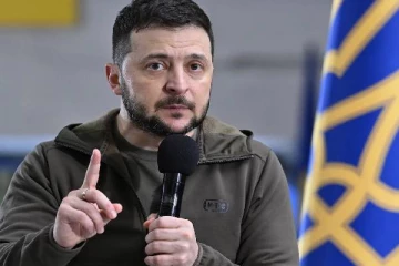 இழந்த நிலத்தை மீட்காமல்   போரை நிறுத்தப்போவதில்லை;  உக்ரைன் அதிபர் சூளுரை!