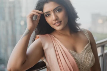கிளாமர் உடையில் நடிகை ஈஷா ரெப்பா ஹாட் போஸ்