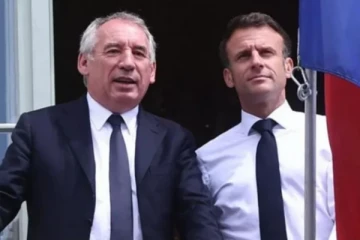 நாடு முழுவதும் வேலை நிறுத்தம்... பிரான்சில் மேக்ரானுக்கு அதிகரிக்கும் எதிர்ப்பு