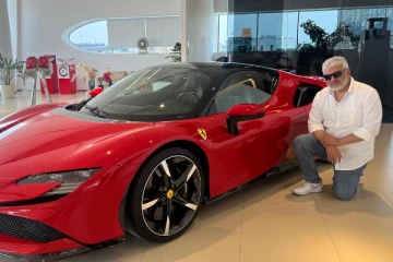 ரூ. 9 கோடியில் அஜித் வாங்கிய புதிய கார்.. வெளிவந்த மாஸ் வீடியோ இதோ