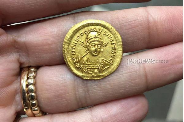 பணவீக்கத்தைச் சமாளிக்க தங்க நாணயங்களை அறிமுகப்படுத்திய நாடு! | Zimbabwe Introduced Gold Coins Deal Inflation