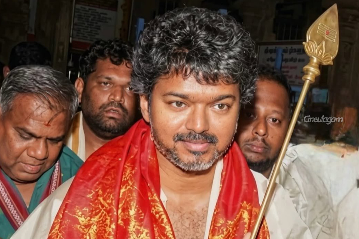 விஜய் திடீரென திருச்செந்தூர் கோவிலுக்கு போனது ஏன்? உண்மையான காரணம் இதுதானாம் | Why Vijay Went To Thiruchendur Murugan Temple