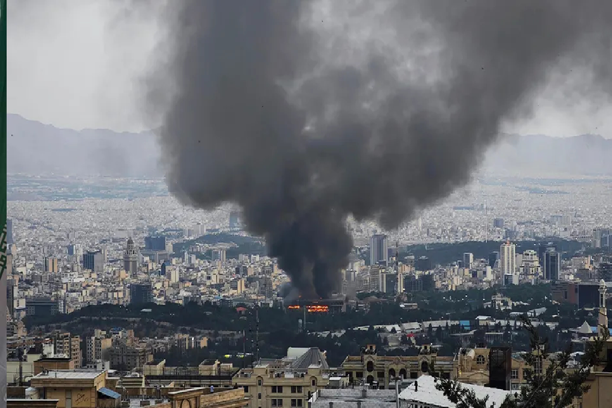 ஈரான் மீதான போர் முடிவு : காலக்கெடுவை நிர்ணயிக்க முடியாமல் தடுமாறும் அமெரிக்கா | No Deadline To End Iran War Pentagon