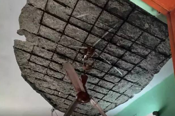 திடீரென நள்ளிரவு கேட்ட அலறல் சத்தம்...துங்கி கொண்டிருந்த கணவருக்கு நேர்ந்த கதி! பேரதிர்ச்சியில் குடும்பம் | Tamilnadu Man Dies After House Roof Collapses