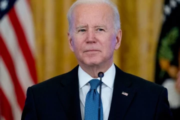 கேள்வி கேட்ட செய்தியாளரை அசிங்கமாக திட்டிய அமெரிக்க ஜனாதிபதி