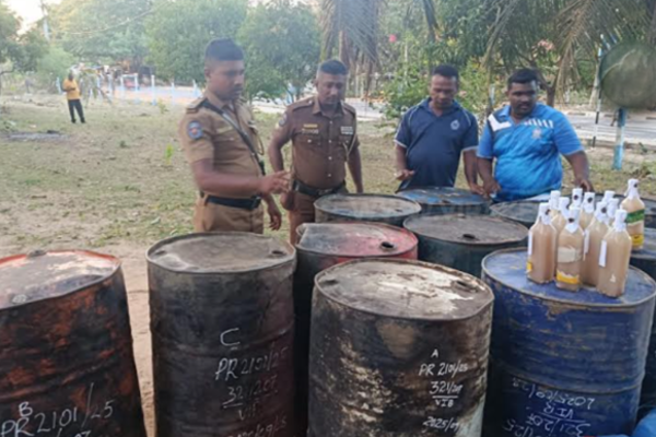 தமிழர் பகுதியில் சட்டவிரோத கசிப்பு உற்பத்தியில் ஈடுபட்டவர் கைது | Man Arrested Illegal Production Liquor Tamil Area