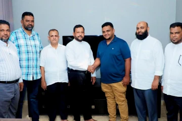 இலங்கை மக்கள் காங்கிரஸில் இணைந்த எம்.என்.எம்.நஸ்ரக்