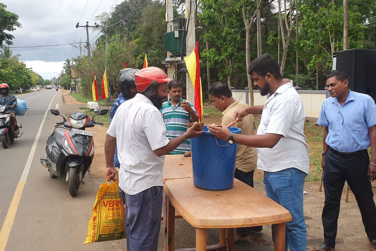 முள்ளிவாய்க்கால் நினைவு வாரம் ஆரம்பம்; கஞ்ச்சியும் வழங்கி வைப்பு | Mullivaikkal Commemoration Week Begins முள்ளிவாய்க்கால் நினைவு வாரம் ஆரம்பம்; கஞ்ச்சியும் வழங்கி வைப்பு | Mullivaikkal Commemoration Week Begins