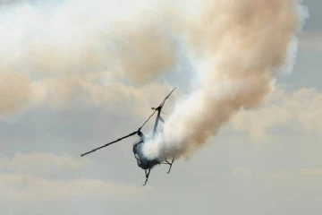 விபத்தில் சிக்கிய அமெரிக்க ஹெலிகொப்டர் ; நால்வர் பலி