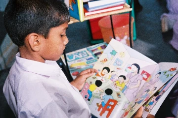 மீண்டும் இந்தியா சீனாவின்   உதவியை எதிர்பார்க்கும்  இலங்கை