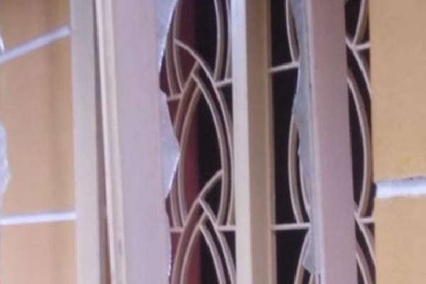 எல்பிட்டிய பிரதேசத்தில் வீடொன்றில் வெடிப்பு சம்பவம் (Photo) | Blast Inside A Southern Sri Lankan House