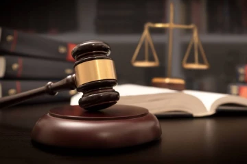 ආණ්ඩුවේ 22 වන සංශෝධනය ශ්‍රේෂ්ඨාධිකරණය හමුවට- ප්‍රජාතන්ත්‍රවාදයට තර්ජනයක් යැයි කියමින් සජබෙන් සටනක්