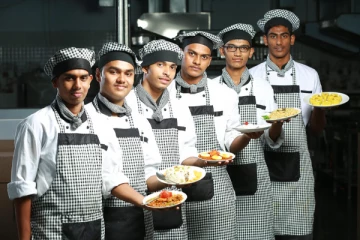 யாழில் தொழில் வாய்ப்புடன் கூடிய ஹோட்டல் முகாமைத்துவ கற்கை நெறிகள்