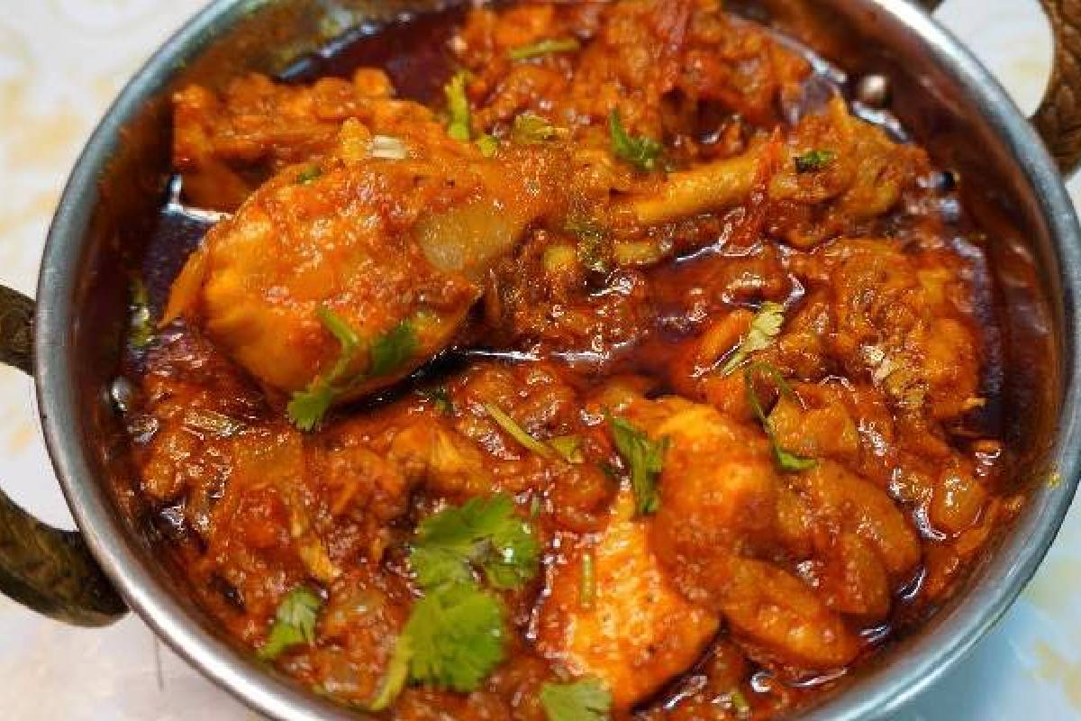 பாட்டி கைப்பக்குவத்தில் கிராமத்து கோழி குழம்பு வேண்டுமா? ரெசிபி இதோ! | Village Style Varutharacha Chicken Curry Recipe பாட்டி கைப்பக்குவத்தில் கிராமத்து கோழி குழம்பு வேண்டுமா? ரெசிபி இதோ! | Village Style Varutharacha Chicken Curry Recipe