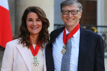 உலகின் டாப் 10 கோடீஸ்வரர்; பில் கேட்ஸ் வீழ்ச்சிக்கு காரணமான பெண்; எச்சரித்த  நிறுவனம்!