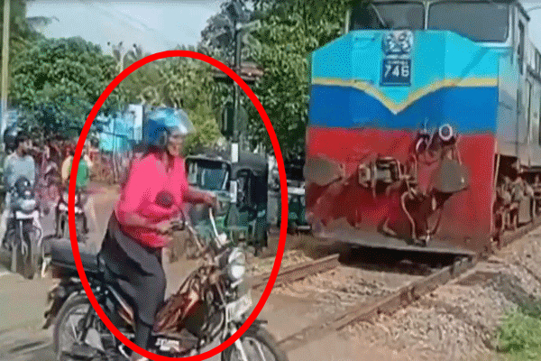 வவுனியா தண்டவாளத்தில் மயிரிழையில் உயிர் தப்பிய பெண் | A Woman Narrowly Escaped Death Vavuniya