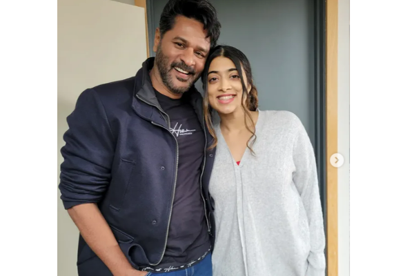 பிரபுதேவாவுடன் வெளிநாட்டில் ஊர் சுற்றும் இளம் பெண் யார் தெரியுமா? காட்டுத்  தீயாய் பரவும் புகைப்படம் | Did Prabhudeva Spotted With His Second Wife