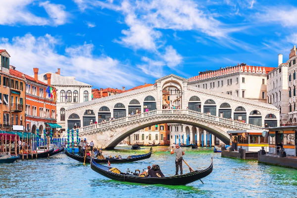 Digital Nomad Visa: ரூ.12,000 செலவில் உலகின் சிறந்த நாட்டில் வாழ ஆசையா? | Move To Italy In 25 How To Get Digital Nomad Visa